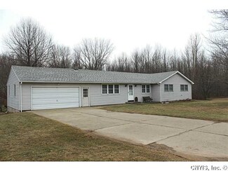 212 County Route 1a, Oswego, NY 13126