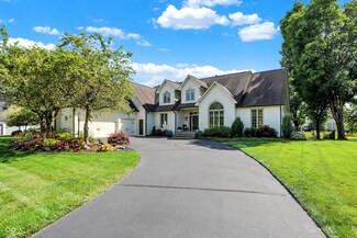 1201 Helford Ln, Carmel, IN 46032