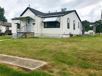 814 E North Main St, Richmond, MO 64085