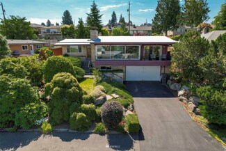7133 S Sunnycrest Rd, Seattle, WA 98178