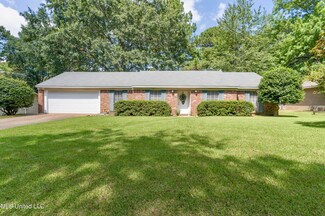 1219 Manchester Dr, Clinton, MS 39056