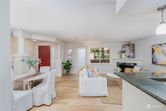 1545 NW 57th St Unit 5612, Seattle, WA 98107