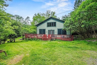 1196 Pennsylvania 590, Lackawaxen, PA 18435