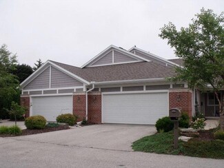 2004 Lake St Unit 2004, Algoma, WI 54201