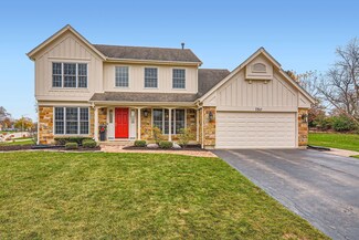 750 Warwick Ct, Lake Zurich, IL 60047