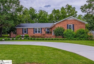 301 Devenger Rd, Greer, SC 29650