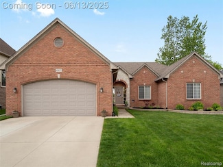 45877 Andrew Dr, Macomb, MI 48044