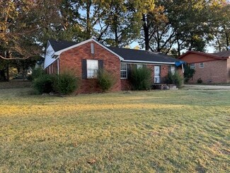 4596 Chuck Ave, Memphis, TN 38118