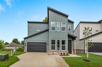 1304 SW Journey Ln, Bentonville, AR 72713