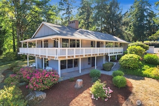 11186 Blue Pond Place NE, Bainbridge Island, WA 98110