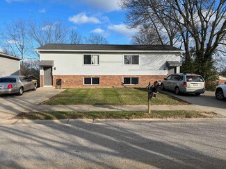861 S Park Square Dr, Bloomington, IN 47403