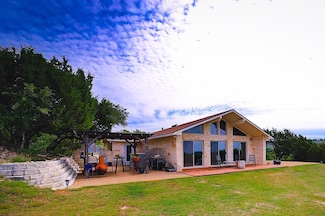 1231 Montell Rd, Wimberley, TX 78676