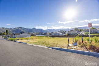 58 Sailing Hawk Ln, Manson, WA 98831