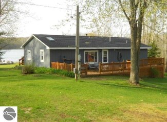 10549 Deaner Rd, Riverdale, MI 48877