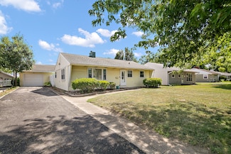714 Meadow Ct, Bradley, IL 60915