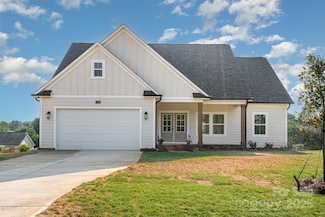 150 Autumn Blaze Rd, China Grove, NC 28023