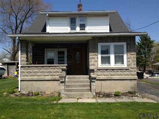7 Wendell St, Ravena, NY 12143