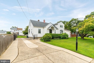 215 Ray St, Jenkintown, PA 19046