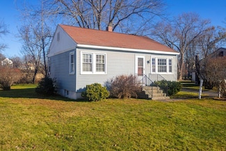 25 William St, Westbrook, ME 04092