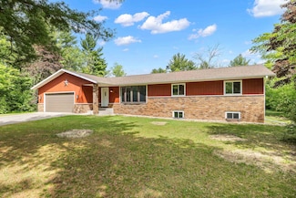 1940 Easlan Dr, Plover, WI 54467