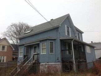 2 Ward St, Lynn, MA 01902