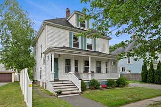 26 Lexington Ave, Haverhill, MA 01835