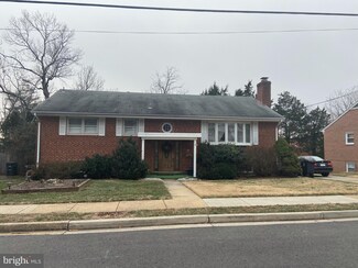 418 N Madison St, Arlington, VA 22203