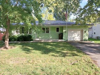 107 W Sullivan, Heyworth, IL 61745