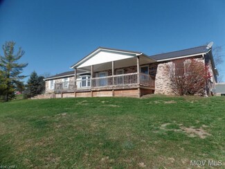 2766 State Route 555, Little Hocking, OH 45742