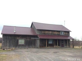 11447 Ridge Rd, Medina, NY 14103