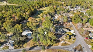67177 Diamondhead Dr E, Diamondhead, MS 39525