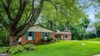 8449 Thames St, Springfield, VA 22151