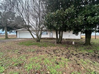 2013 S Main St, Leachville, AR 72438