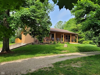 5730 S 50 W, Trafalgar, IN 46181