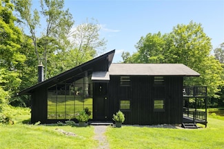 161 Stagecoach Rd, Hillsdale, NY 12529