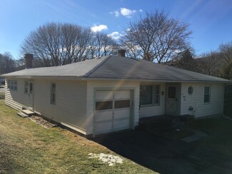 1 Mckinley St, Adams, MA 01220