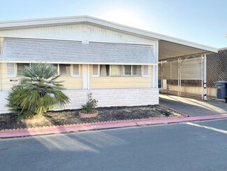 2533 W Mckinley Ave Unit 33, Fresno, CA 93728