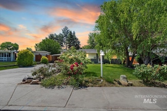 425 W Pine Ave, Meridian, ID 83642