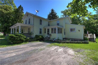 20 W Water St, Waterloo, NY 13165