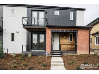 3291 S Logan St, Englewood, CO 80113