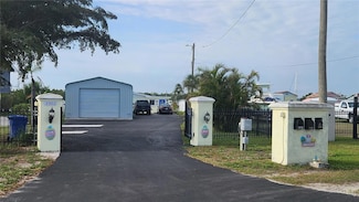 3302 W Shell Point Rd, Ruskin, FL 33570