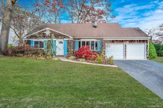 23 Dellmarie Ln, Nesconset, NY 11767