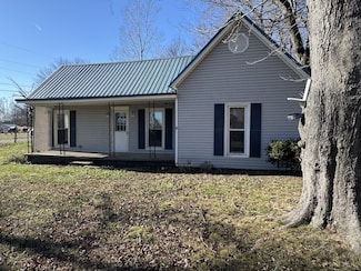 1200 N Church St, Portland, TN 37148