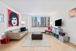 30 W 61st St Unit 17E, New York, NY 10023
