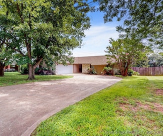 7723 S Oxford Ave, Tulsa, OK 74136