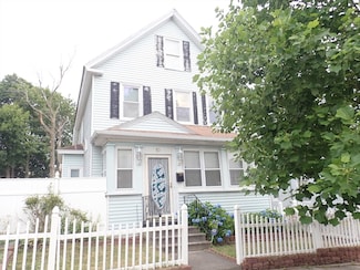 10 Almont Ave, Worcester, MA 01604