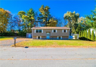 15 Andrea St, Lisbon, ME 04250