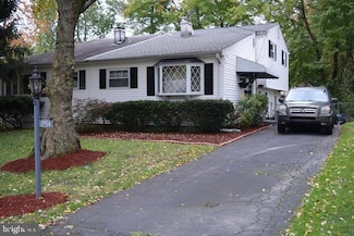 2954 Thunderhead Rd, Abington, PA 19001