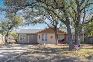 3304 Austin Ave, Brownwood, TX 76801