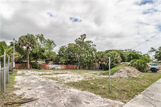 1709 SW 12th Ct, Fort Lauderdale, FL 33312